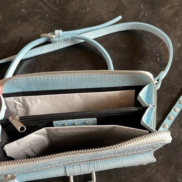 We The Free Perri Leather Crossbody  (blue) - Picture 5 of 11